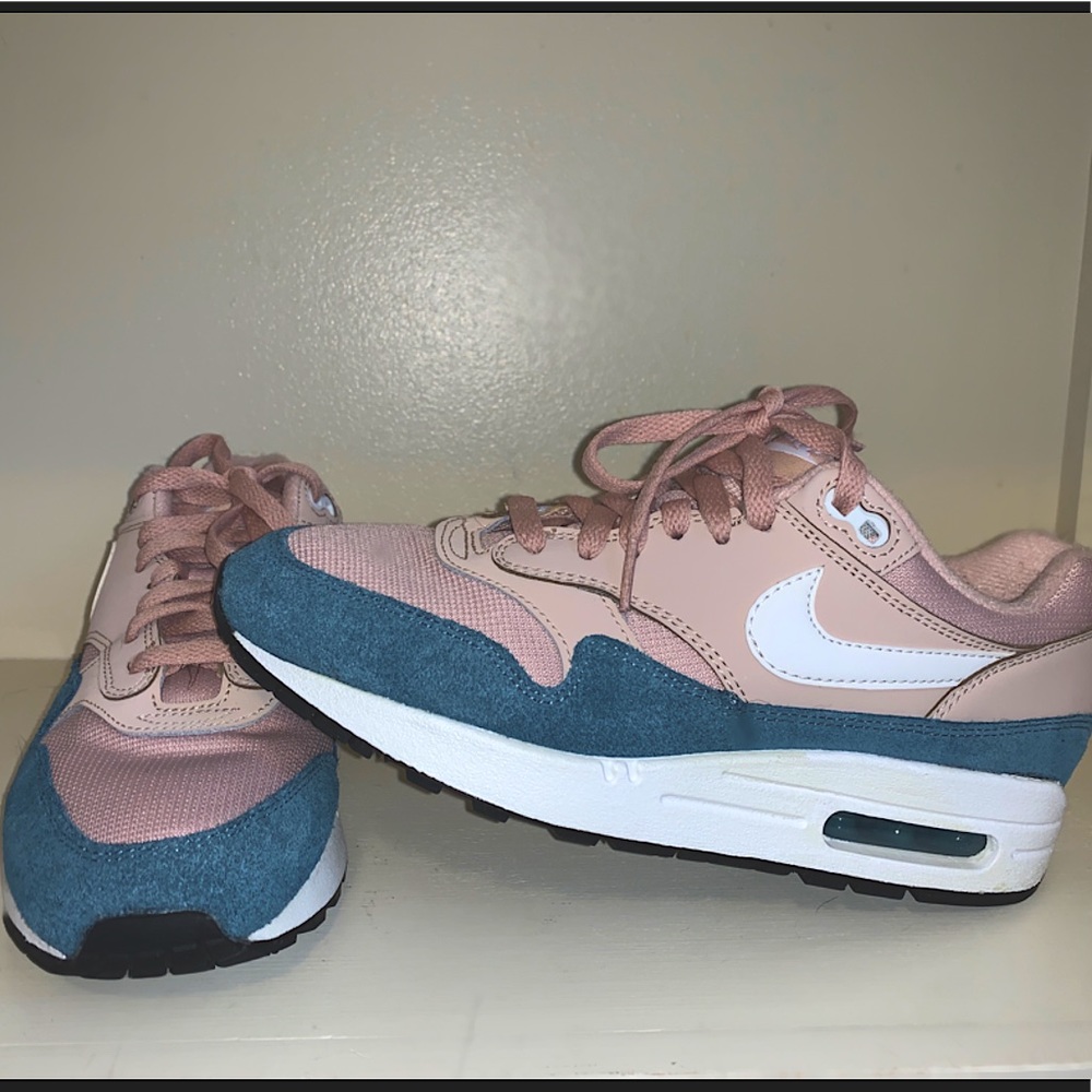 Teal Nike Air Max’s